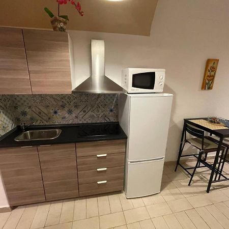 Alex Comfort House Bari Extérieur photo