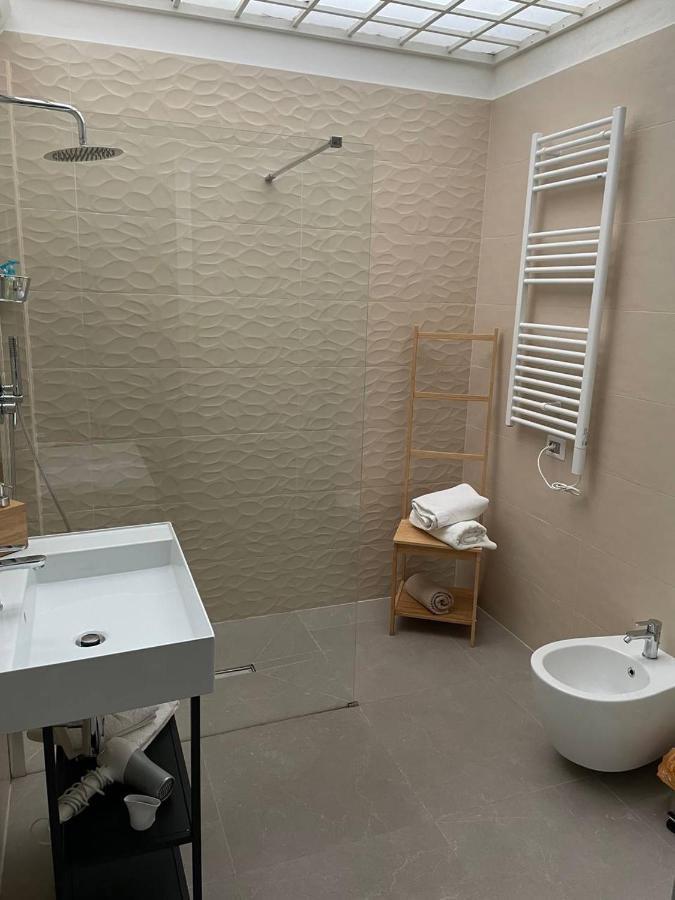 Alex Comfort House Bari Extérieur photo