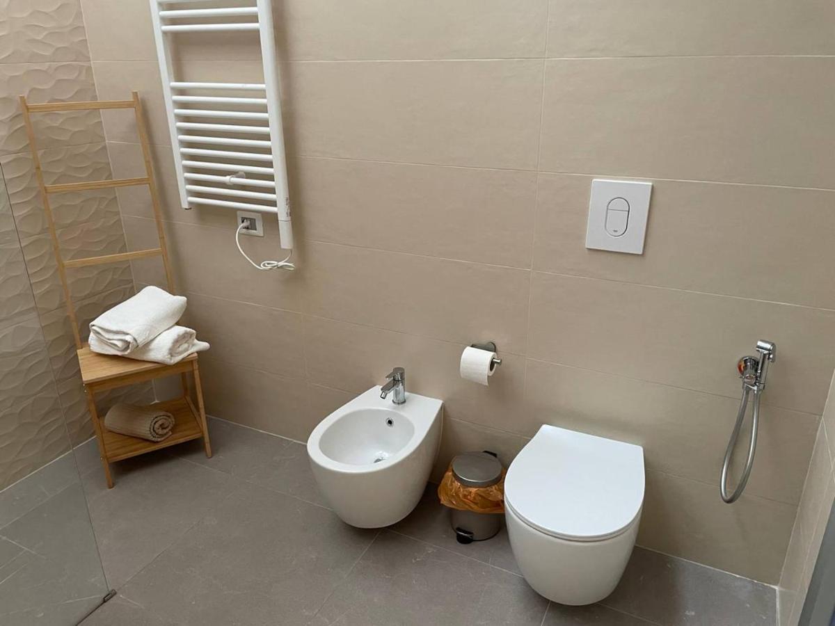 Alex Comfort House Bari Extérieur photo